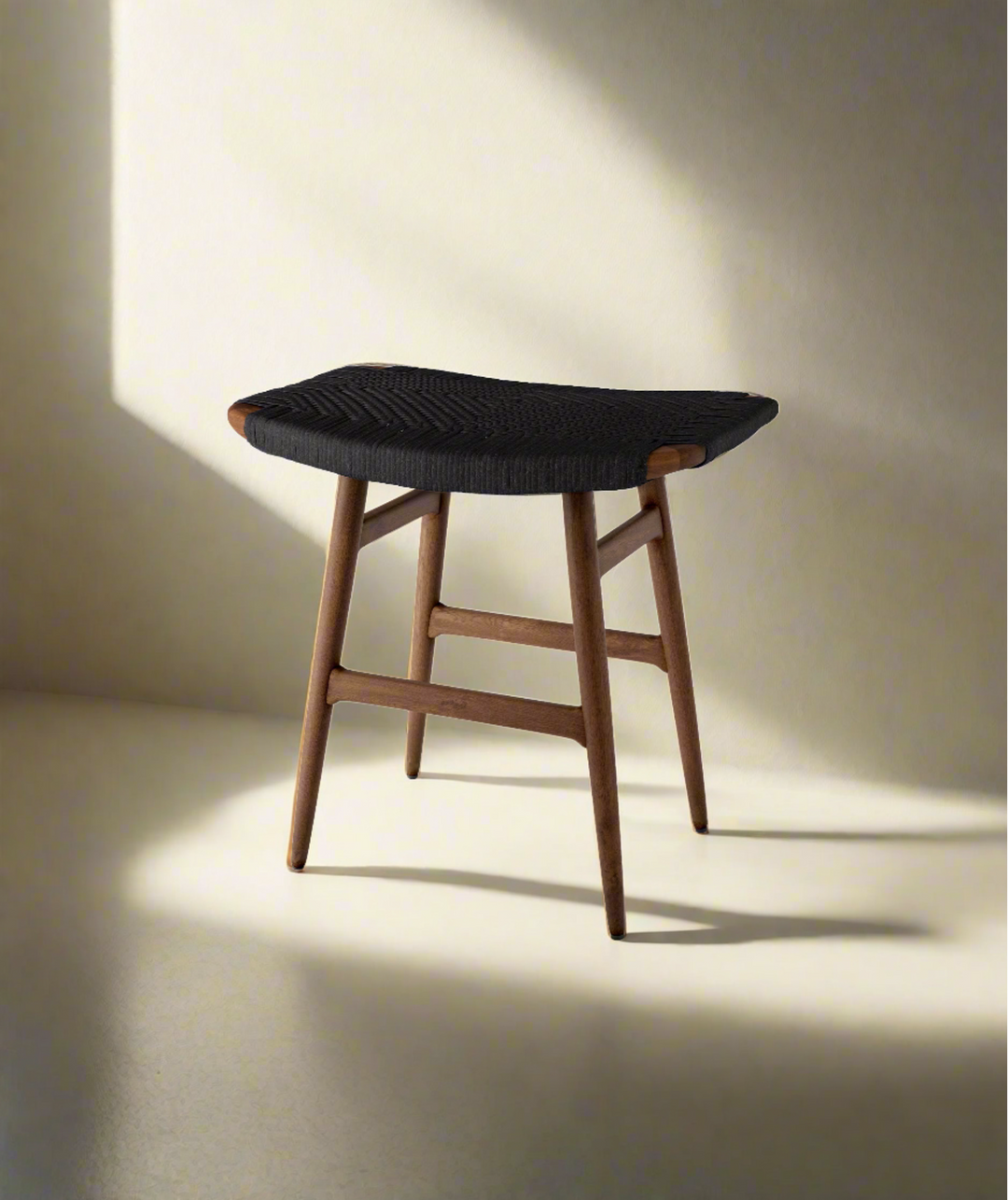 Freja Stool SH450